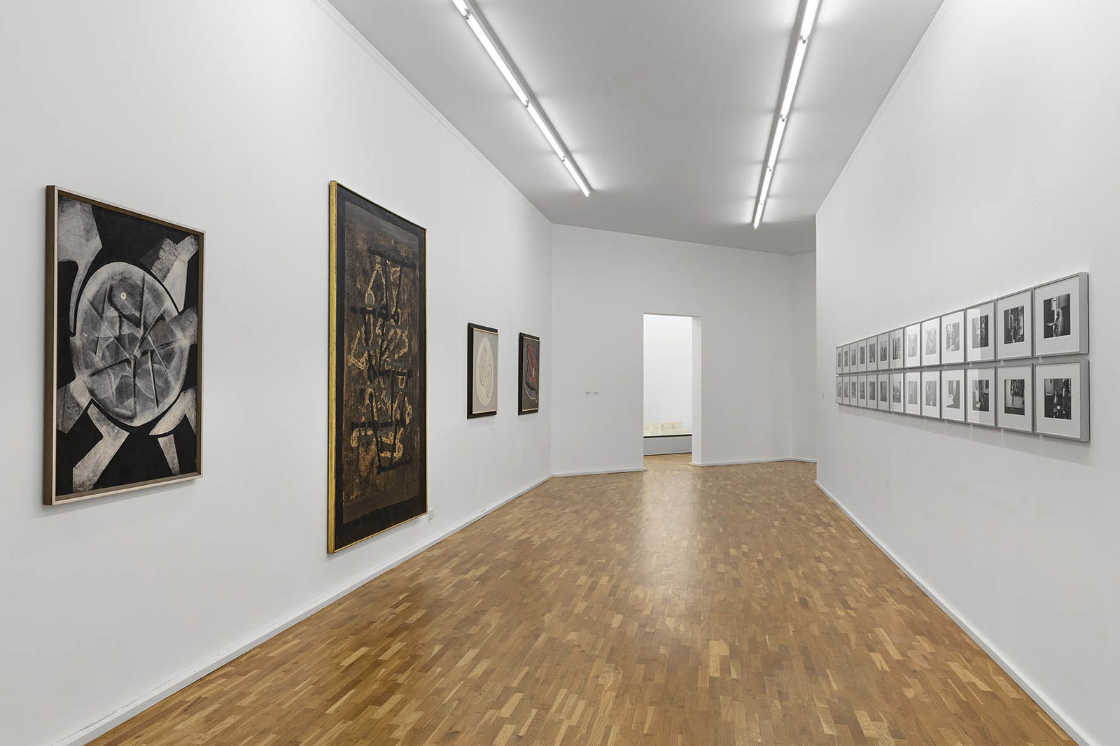 <p>Our Present, Exhibition view, MGKSiegen, Works by Arbeiten von Fritz Winter, Kristall, 1933, Ineinander, 1933, © VG Bild-Kunst, Bonn 2020, Work by Hans Haacke, Fotonotizen documenta 2, 1959, © Hans Haacke/VG Bild-Kunst, Bonn 2020, Photo: Philipp Ottendörfer</p>