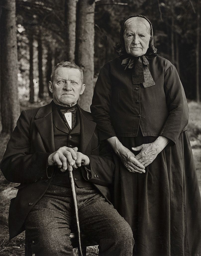 70 Porträts aus „Menschen des 20. Jahrhunderts“